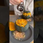 器ごと食べれる丸ごとかぼちゃプリン🎃手のひらサイズの坊ちゃんかぼちゃの中にかぼちゃプリンと生クリーム、かぼちゃクリームがたっぷり！#大好物は高カロリー #japan #japanesefood